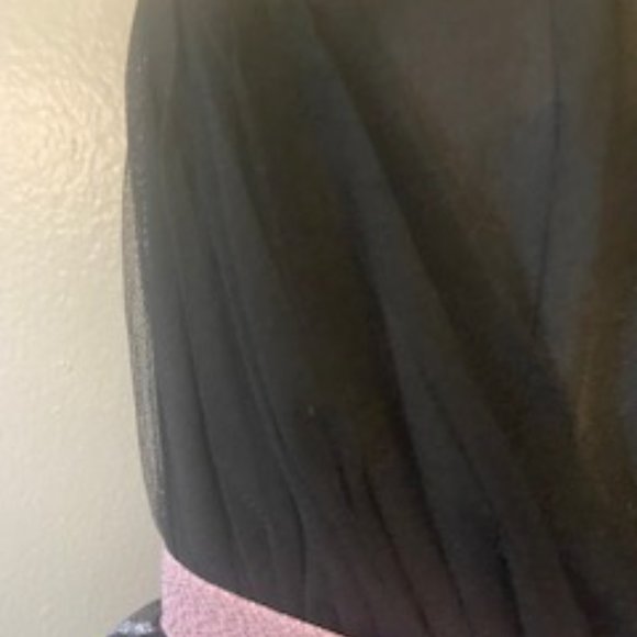 Sequin Hearts Dress - Black and Pink Hi-Low w/Flower Print (Girls Size 7) - $20 - Picture 4 of 10